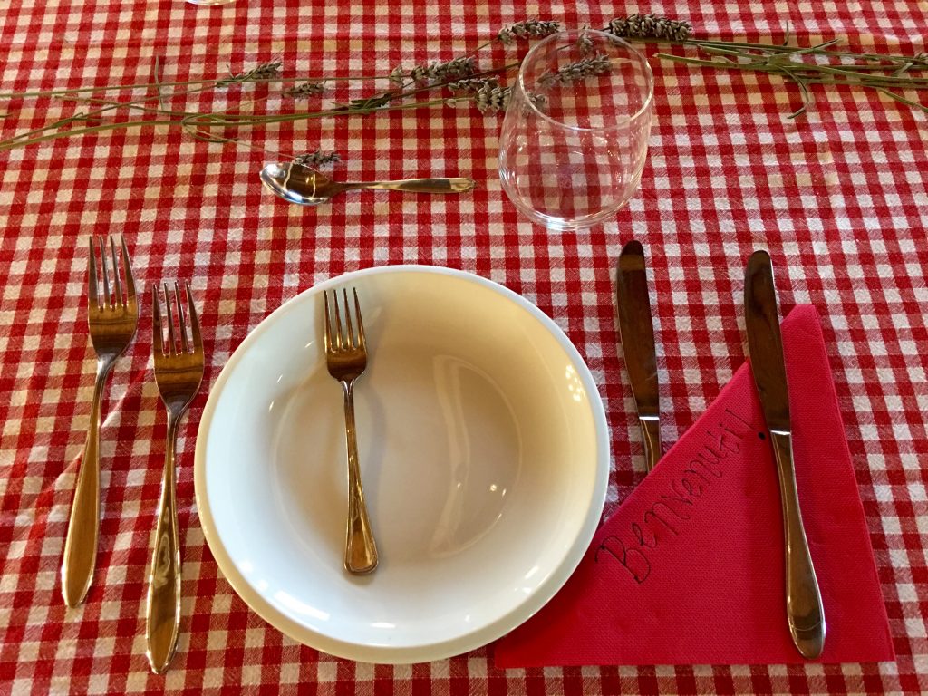 Place Setting for Cena Finale